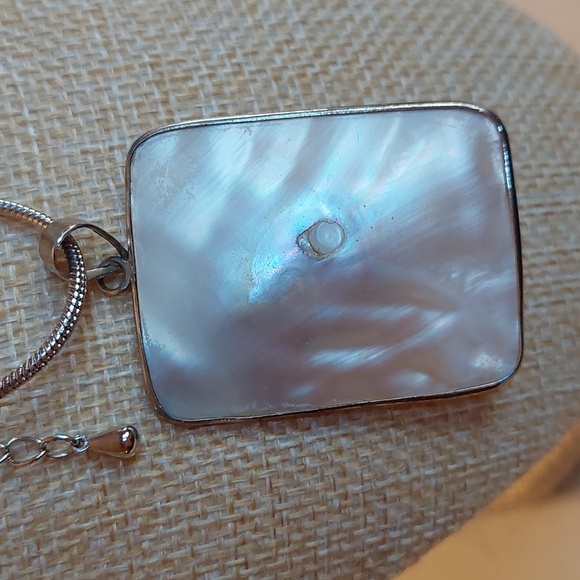 Kirk's Folly Chain + 18KTGP MOP Blister Pearl Pendant Necklace - Picture 7 of 13